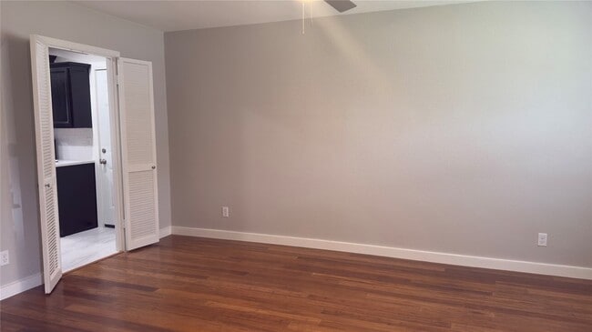 Building Photo - 1415 Wisteria Way