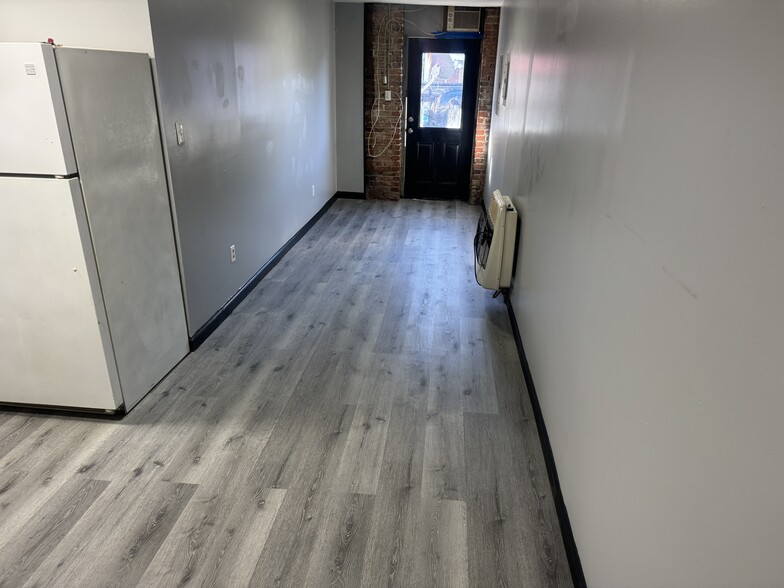 Primary Photo - 409 Clayton St