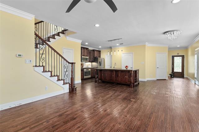 Building Photo - 710 Rembrandt Ct