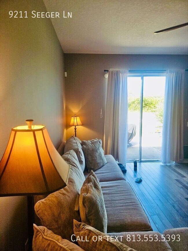 Building Photo - 9211 Seeger Ln