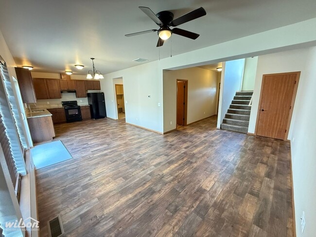 Building Photo - 710 N 29th Ave