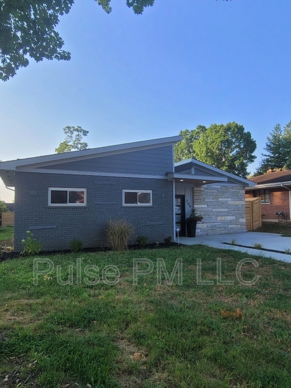 Building Photo - 209 Levassor Pl