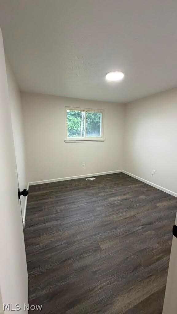 Building Photo - 5830 Beech Dr