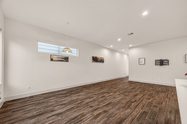 Building Photo - 4418 Bora Bora Ln