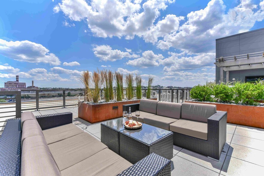 Flats on D 411 D St Boston MA 02210 Apartment Finder