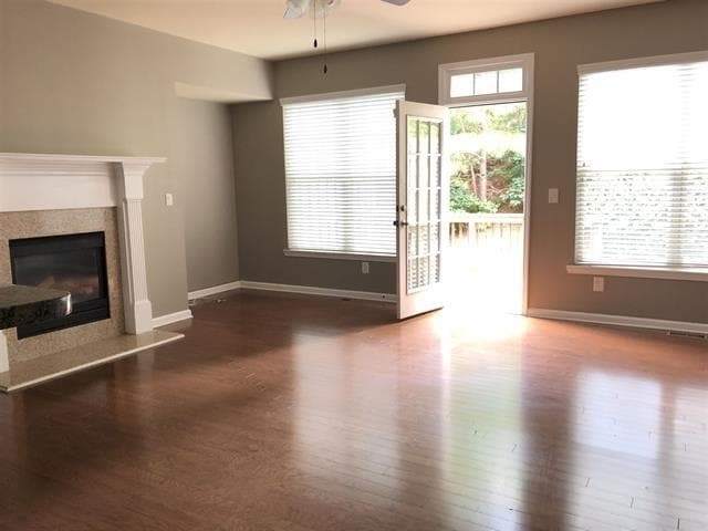 Building Photo - 1800 Oak Brook Ln NW