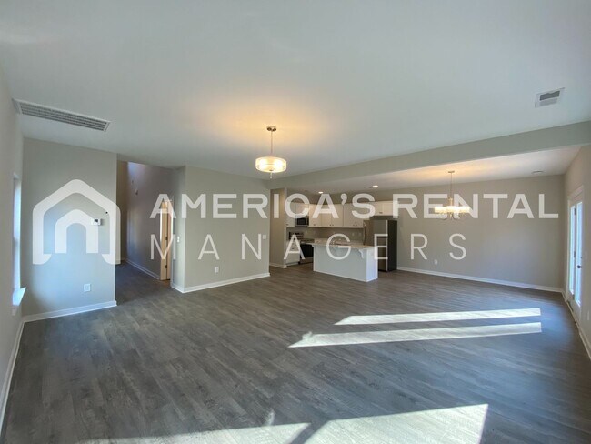 Building Photo - 7940 St.James Dr