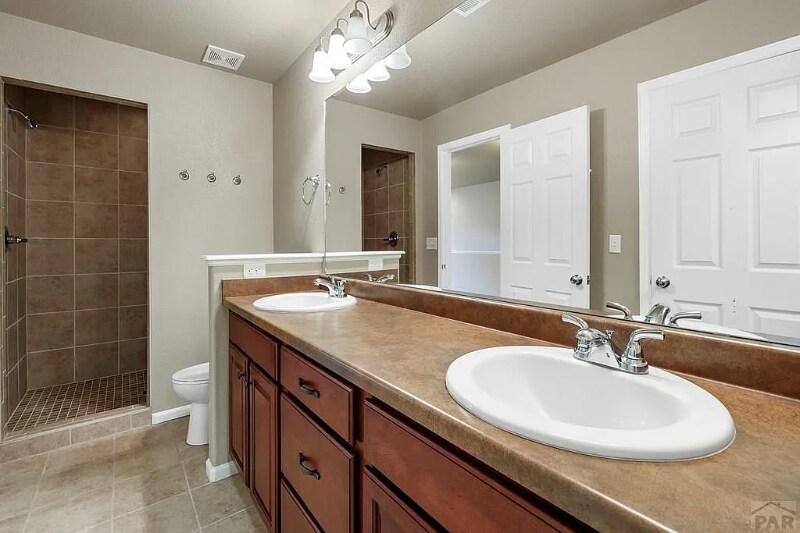 Building Photo - 6567 Bramble Bend Ct