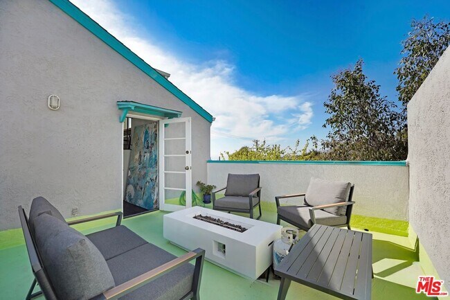 Building Photo - 29231 Heathercliff Rd