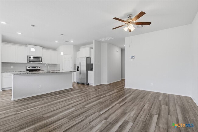 Building Photo - 1310 Prospector Trl