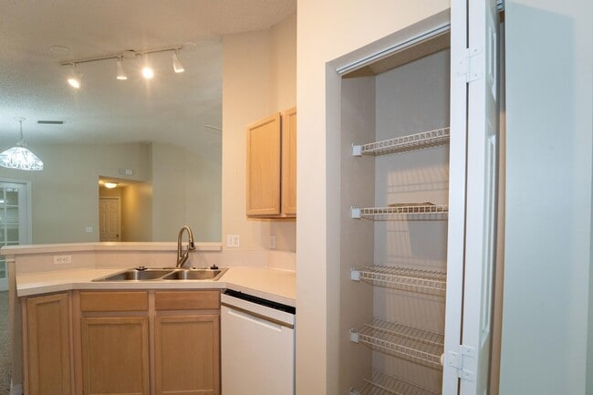 Building Photo - 177 Marsh Island Cir