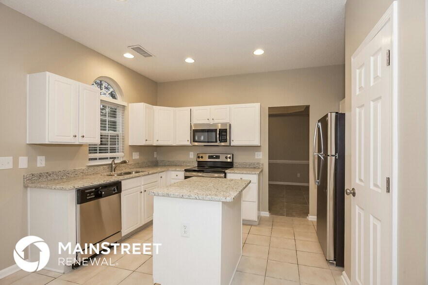 Building Photo - 7604 Lady Bank Dr