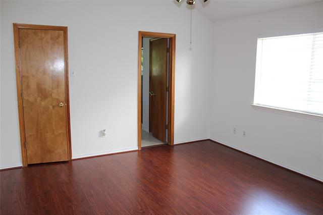 Building Photo - 3805 Silver Maple Dr