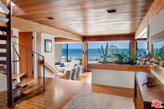 Building Photo - 24638 Malibu Rd