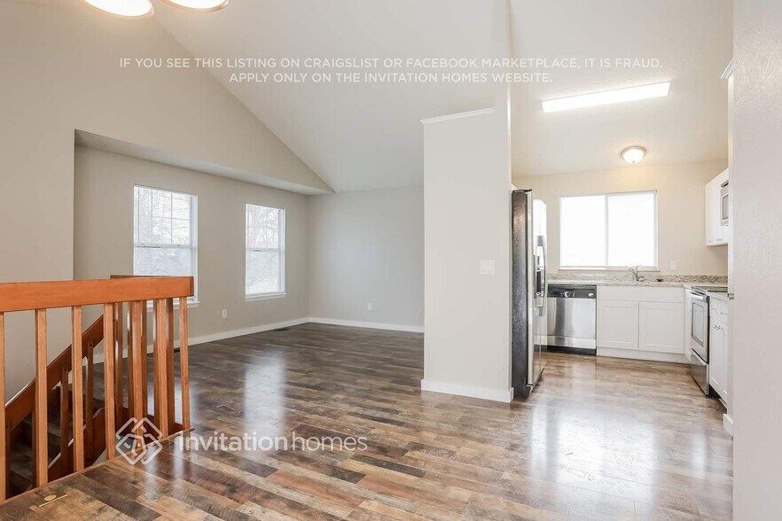 Building Photo - 4938 S Sedalia Way