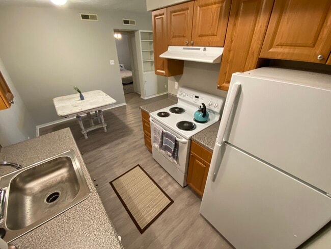 Building Photo - Casa Del Sol Apartments