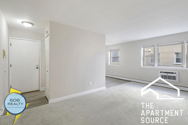 Building Photo - 3001 N Thatcher Ave