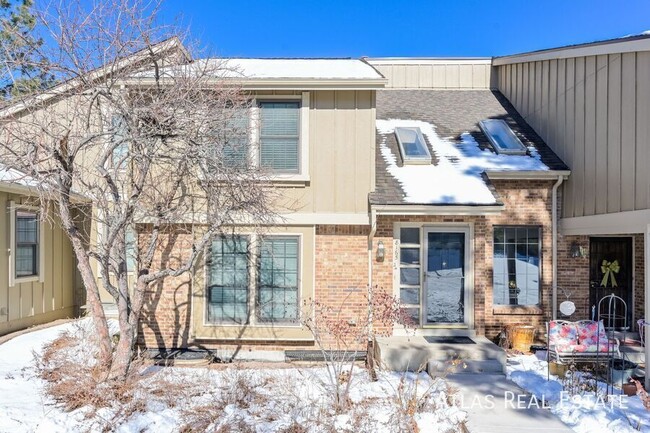 Primary Photo - Beautiful 3 Bedroom 2.5 Bathroom Townhome ...