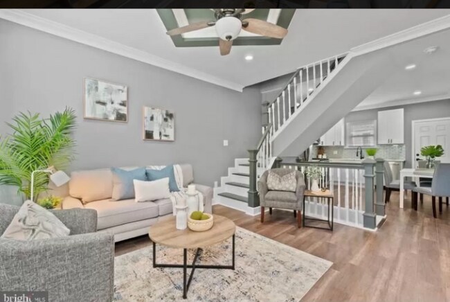 Building Photo - 3248 Leverton Ave