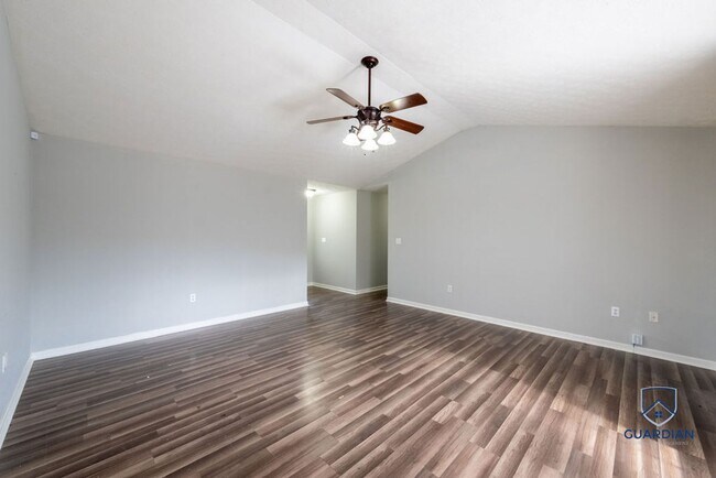 Building Photo - Lovely Southside subdivision living