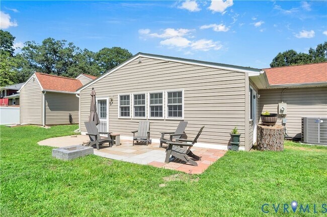 Building Photo - 104 Charles Dillard Ln