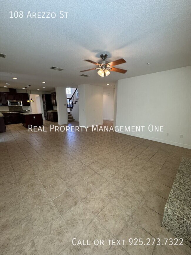 Building Photo - 108 Arezzo St