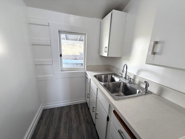 Building Photo - UNIQUE TWO BEDROOM ONE BATH HOME WITH DETACHED BONUS ROOM IN SAN QUINTIN VILLAGE