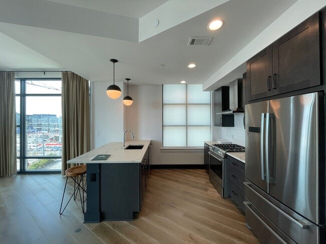 Building Photo - Gorgeous two bedroom newly built condominium at the Gadsden