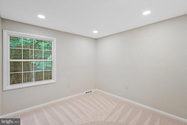 Building Photo - 2305 Acton Dr