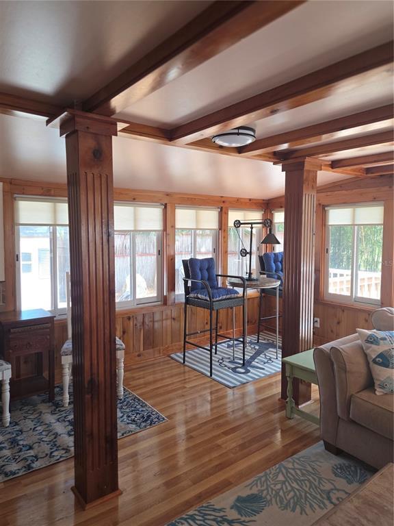 Building Photo - 507 Lakeshore Dr