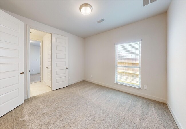 Building Photo - 624 Sand Branch Dr