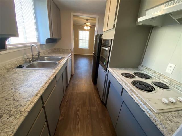 Building Photo - 6327 Walraven Cir