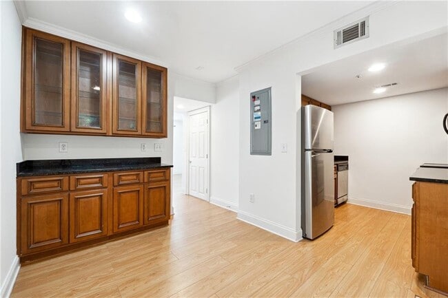 Building Photo - 121 Rondak Cir