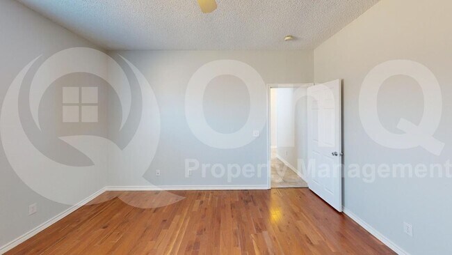 Building Photo - 8109 Dock St