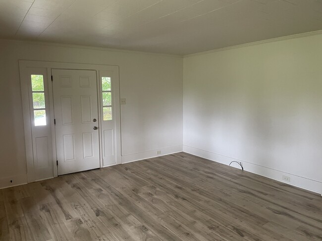 Building Photo - 2 bedrooms in Chippewa Township ~