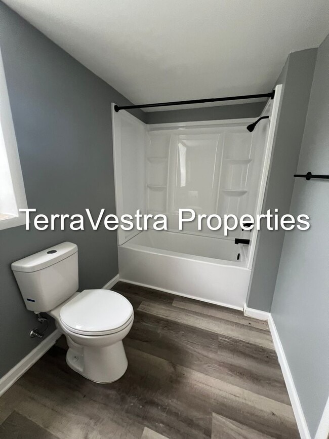 Building Photo - 3 Bed in Williamstown! Eligible for $500 S...