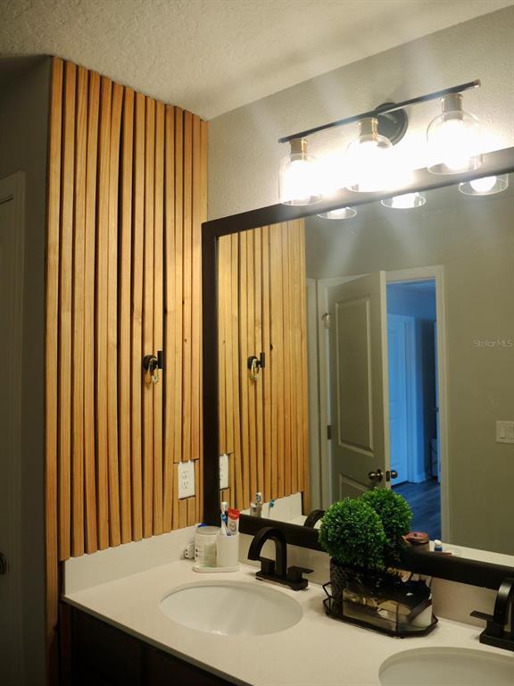Building Photo - 5957 Glory Bower Dr