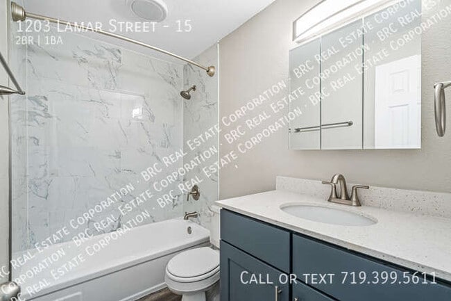 Building Photo - 1203 N Lamar St