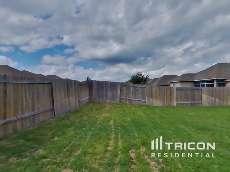 Building Photo - 13200 Stari Most Ln