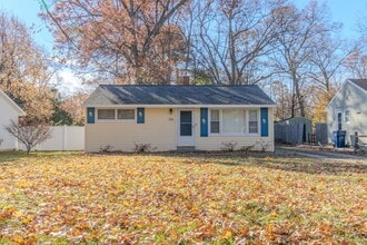 Building Photo - Classic Ranch Just Minutes from TC’s Best