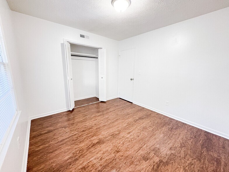 bedroom 1 - 1704 12th Pl S
