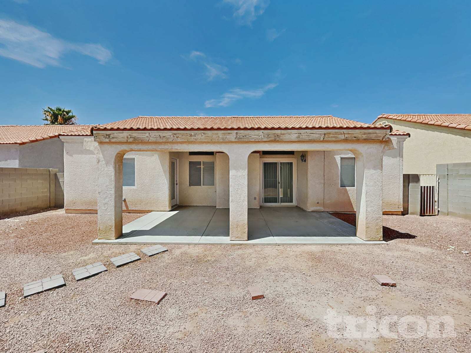 Building Photo - 6232 Diazo St