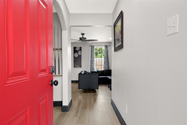 Building Photo - 12115 Wood Forest Dr