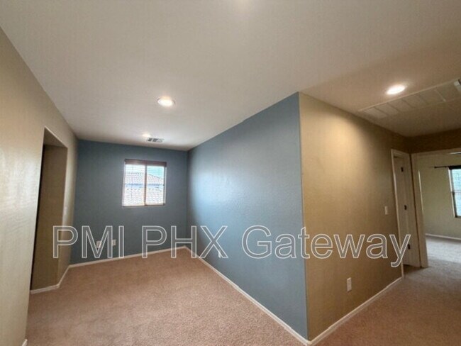 Building Photo - 3339 E Tulsa St