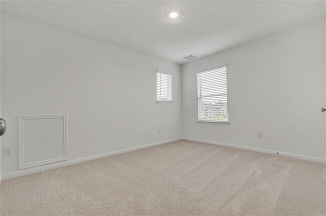 Building Photo - 5901 Jennifer Pasture Path