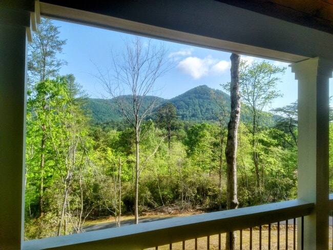 Building Photo - 63 Redwood Ln