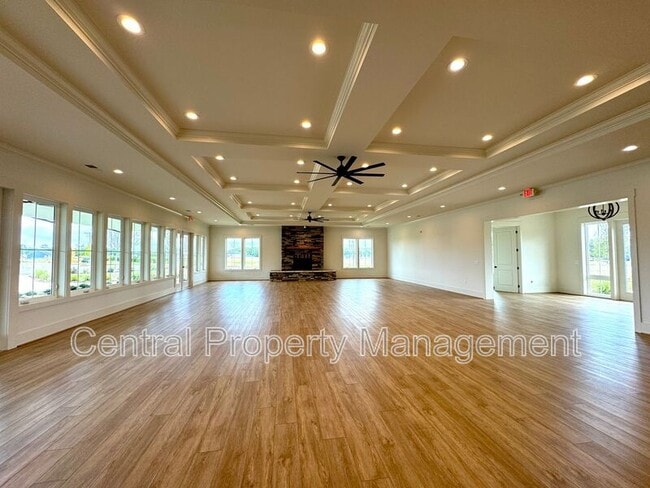 Building Photo - 165 Sarnesfield Wy
