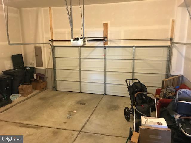 Building Photo - 17351 Redshank Rd