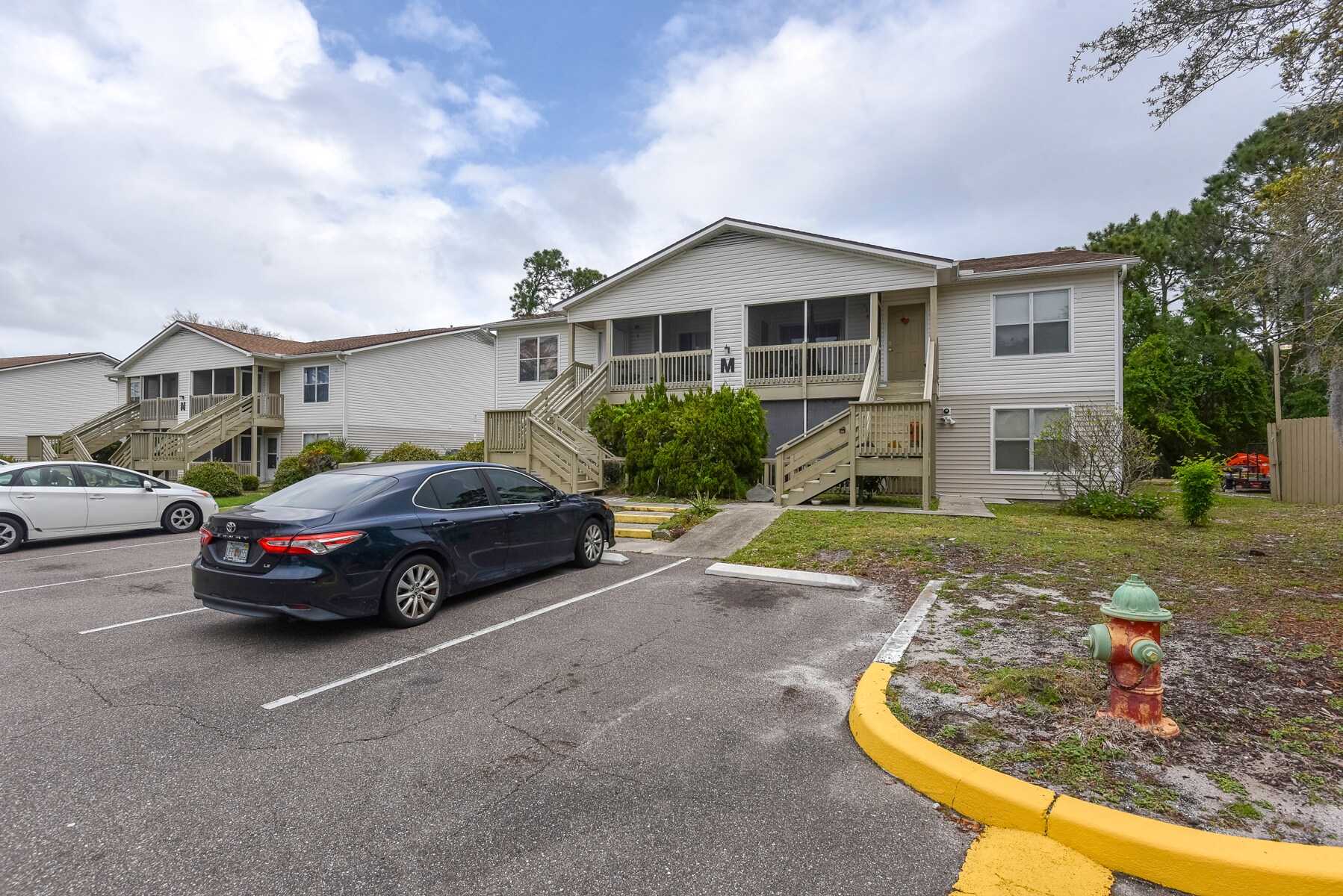 Building Photo - 1600 Big Tree Rd