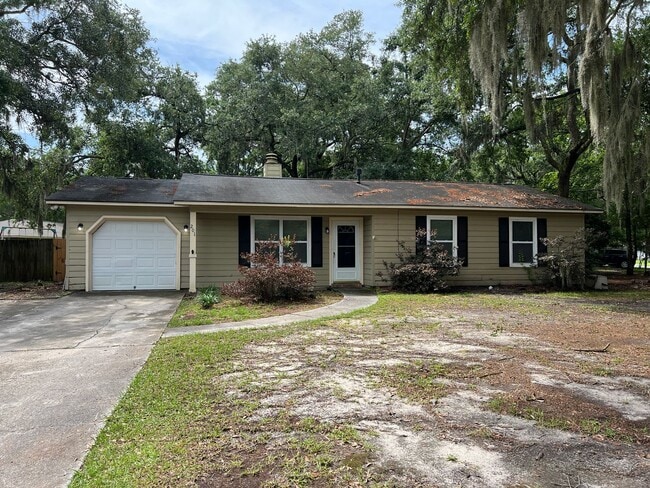 Building Photo - 3 bedroom 2 bath home in Village Green